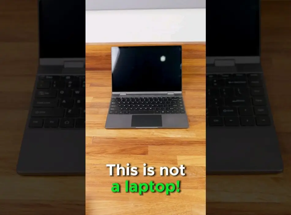 This Portable KVM Console is AWESOME! #homelab #networking #server #computer #technology #shorts